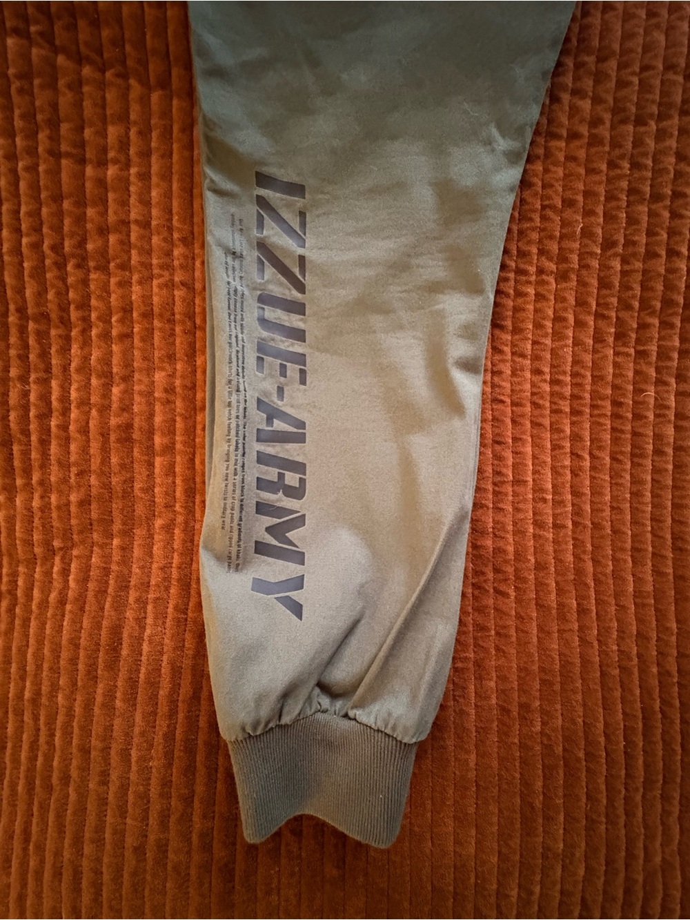 Men’s Izzue Olive Fatigues Cropped Joggers